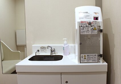 ベビールームの調乳設備・洗面台